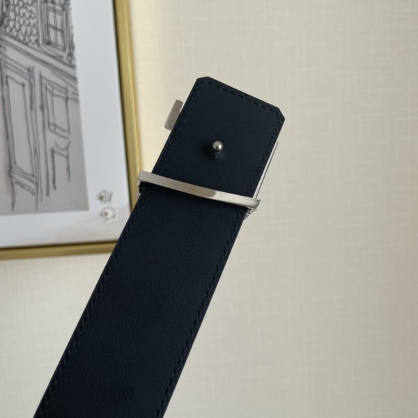 Louis Vuitton Belt 6 (width 4cm)