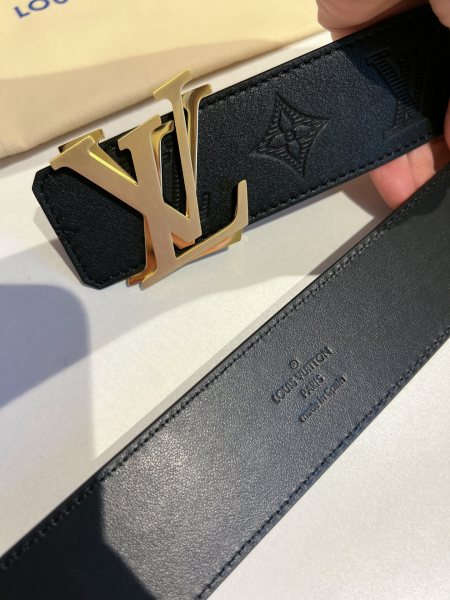 Louis Vuitton Belt 4 (width 4cm)