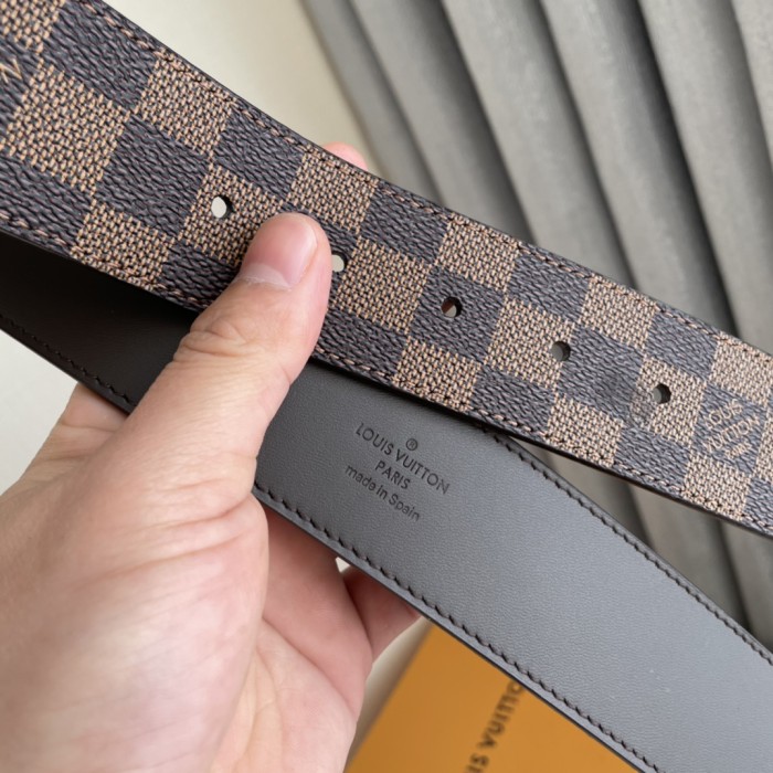 Louis Vuitton Belt 8 (width 4cm)