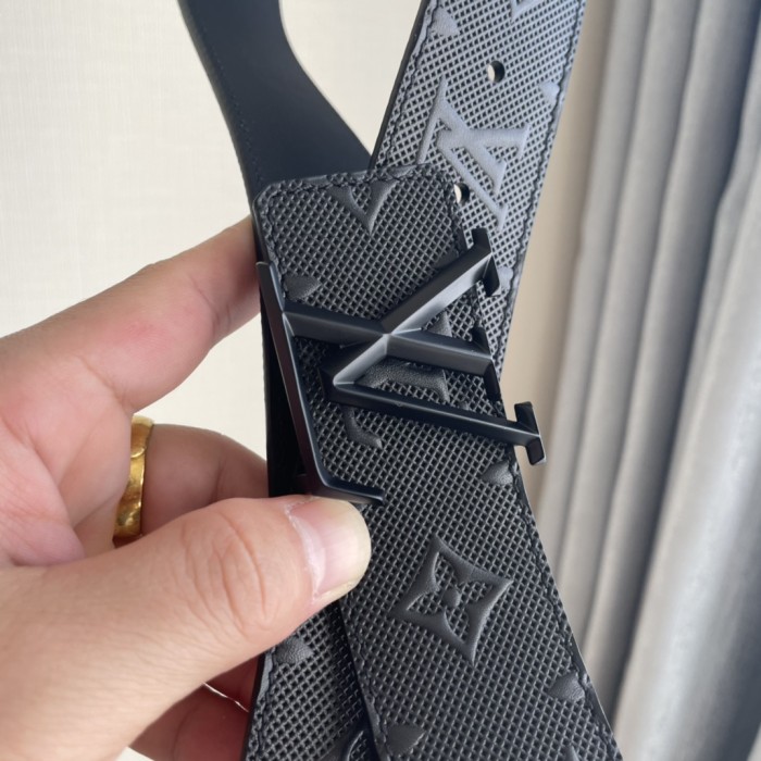 Louis Vuitton Belt 7 (width 4cm)