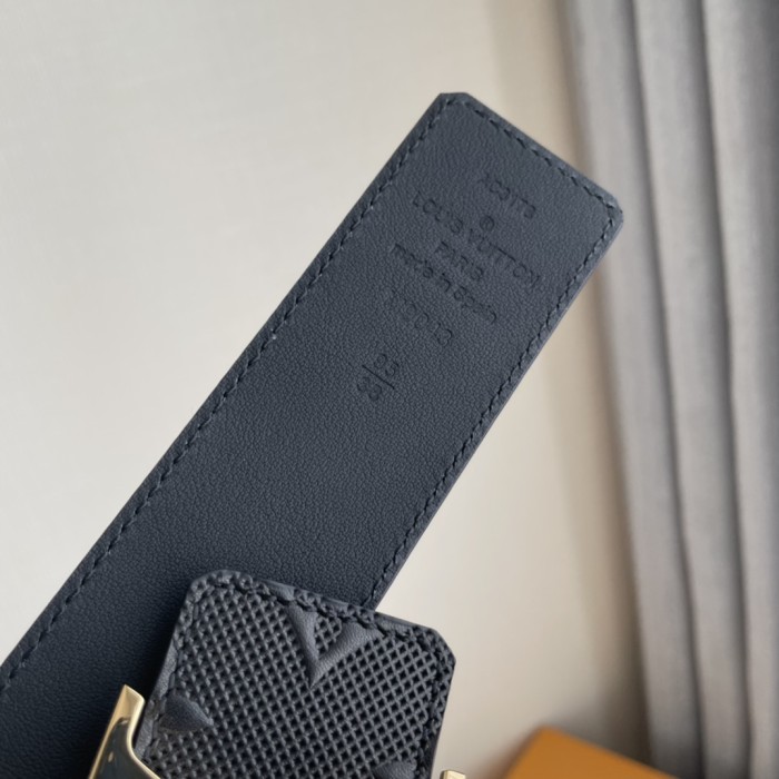 Louis Vuitton Belt 9 (width 4cm)