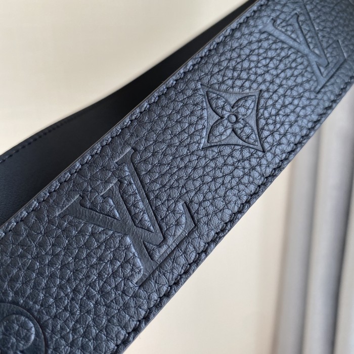 Louis Vuitton Belt 12 (width 4cm)