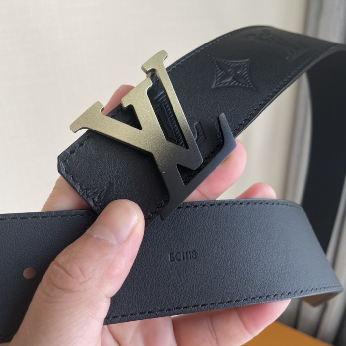 Louis Vuitton Belt 9 (width 4cm)