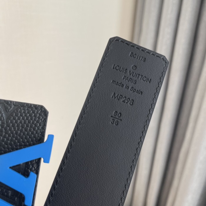 Louis Vuitton Belt 9 (width 4cm)