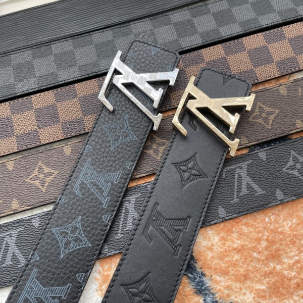 Louis Vuitton Belt 7 (width 4cm)