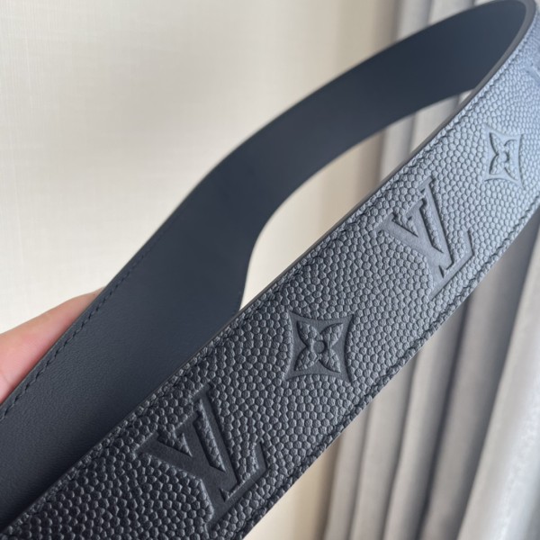 Louis Vuitton Belt 7 (width 4cm)