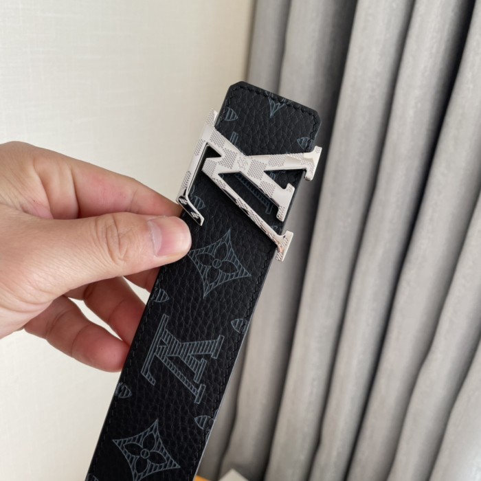 Louis Vuitton Belt 7 (width 4cm)
