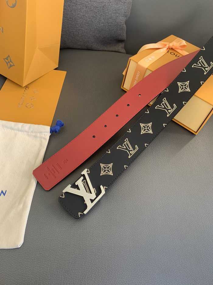 Louis Vuitton Belt 10 (width 4cm)