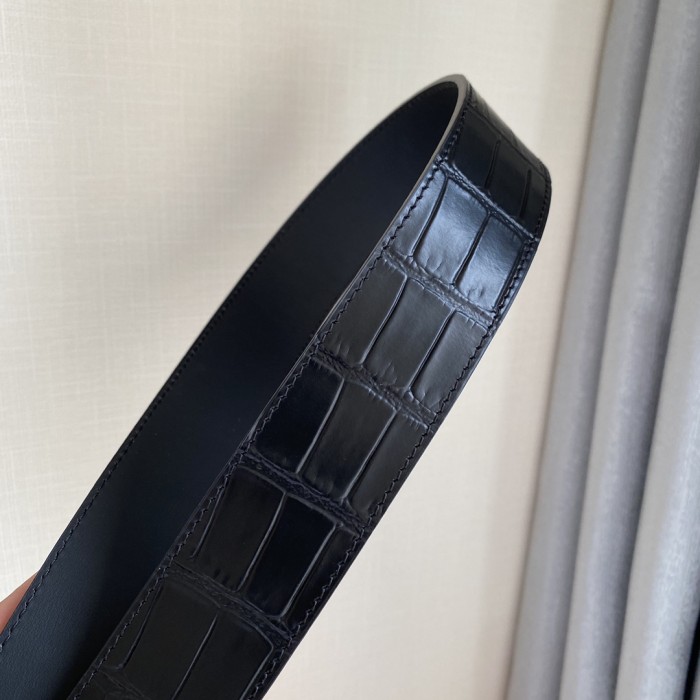 Louis Vuitton Belt 12 (width 4cm)