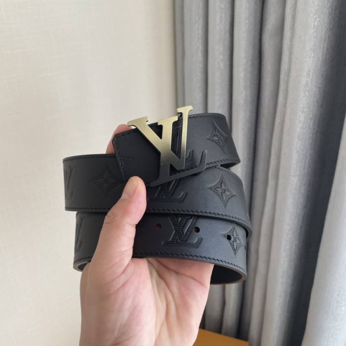 Louis Vuitton Belt 9 (width 4cm)