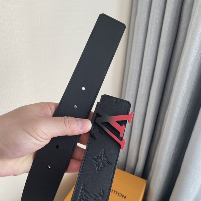 Louis Vuitton Belt 9 (width 4cm)