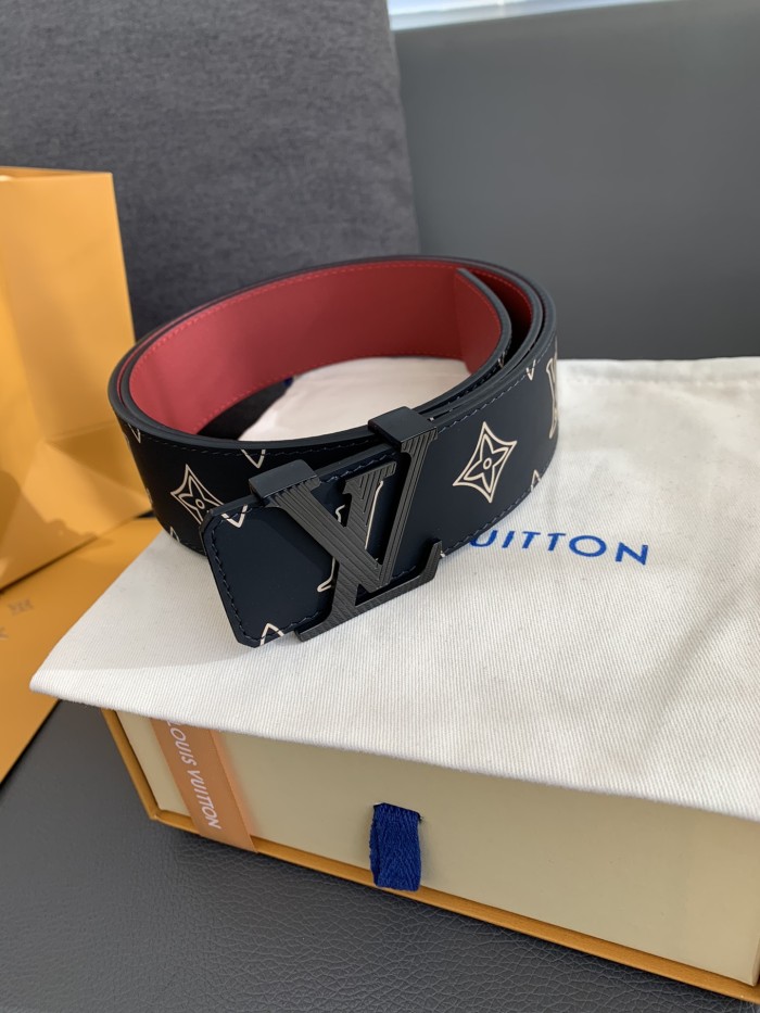 Louis Vuitton Belt 10 (width 4cm)
