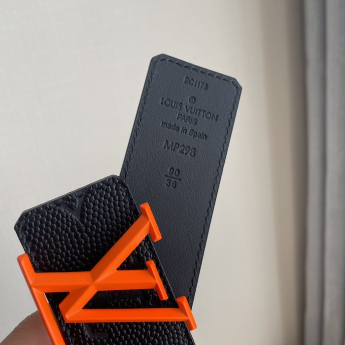 Louis Vuitton Belt 7 (width 4cm)