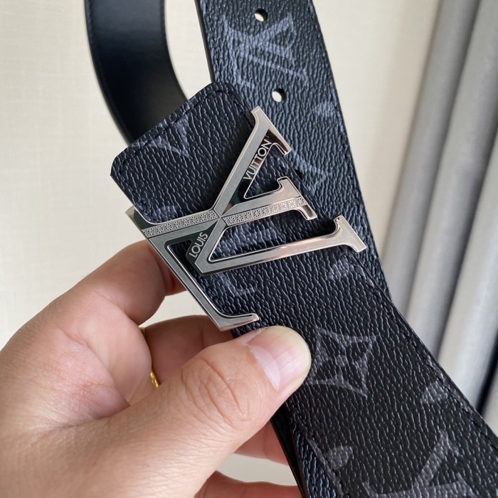 Louis Vuitton Belt 13 (width 4cm)