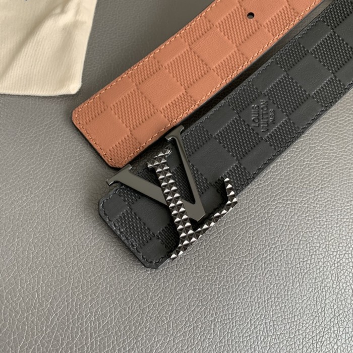 Louis Vuitton Belt 11 (width 4cm)