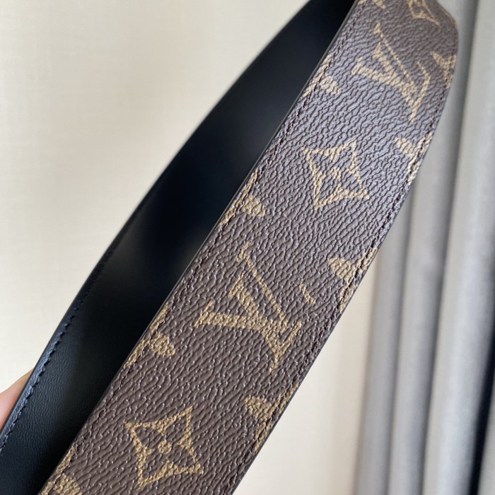 Louis Vuitton Belt 13 (width 4cm)