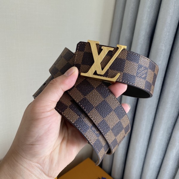 Louis Vuitton Belt 13 (width 4cm)