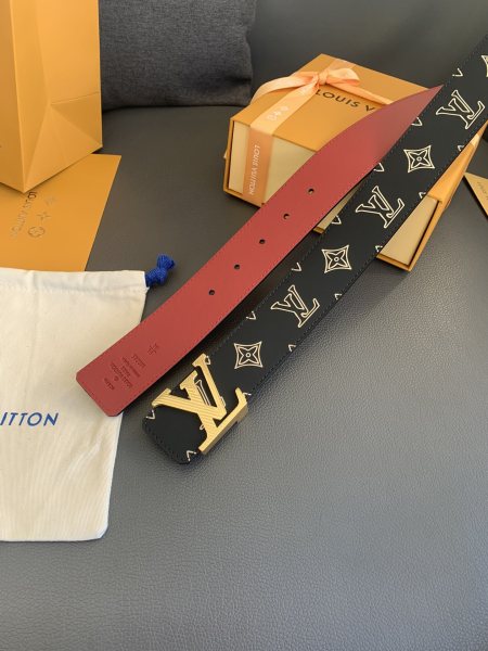 Louis Vuitton Belt 10 (width 4cm)