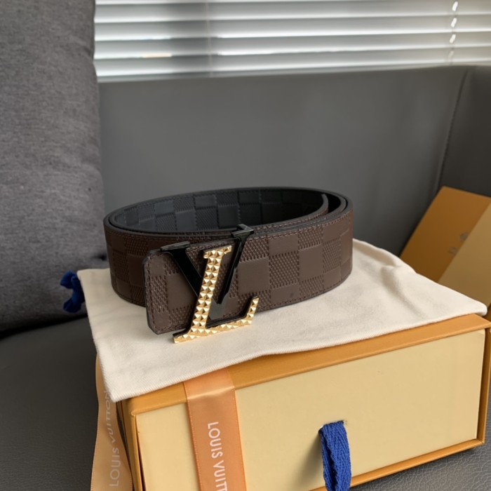 Louis Vuitton Belt 11 (width 4cm)