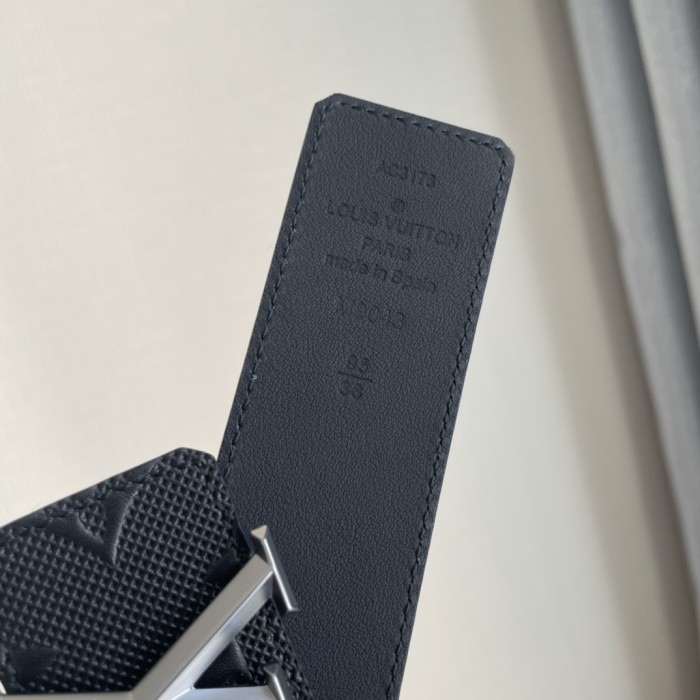 Louis Vuitton Belt 7 (width 4cm)