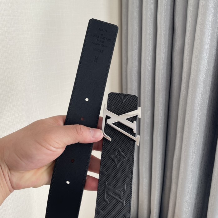 Louis Vuitton Belt 9 (width 4cm)