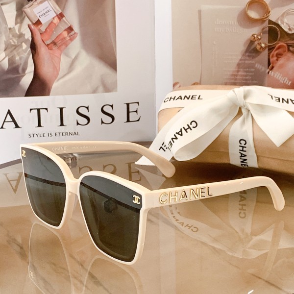 Sunglasses Chanel CH5421 size 65/15-147  