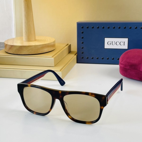 Sunglasses Gucci GG0341S size: 56口17-150