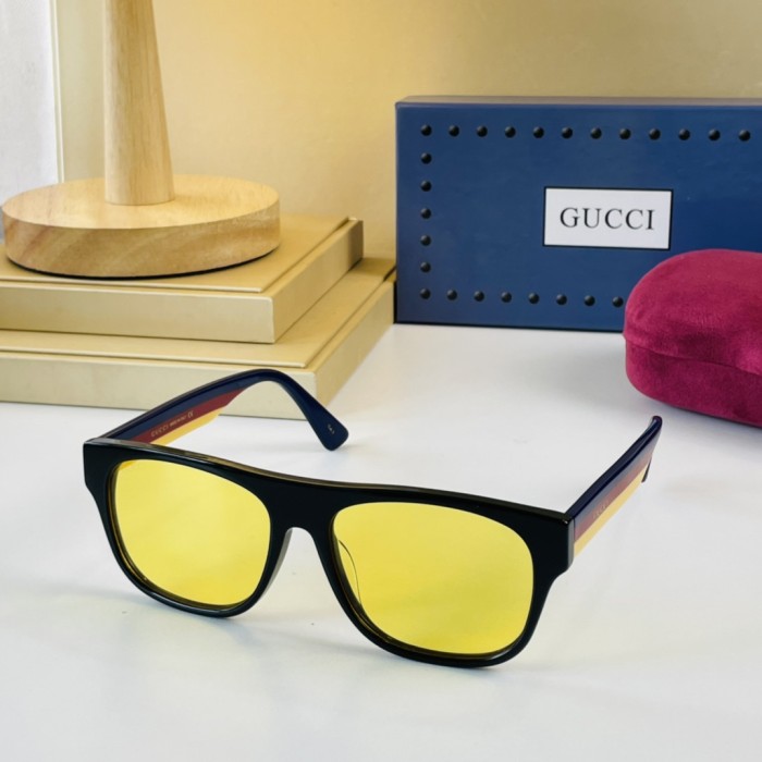 Sunglasses Gucci GG0341S size: 56口17-150