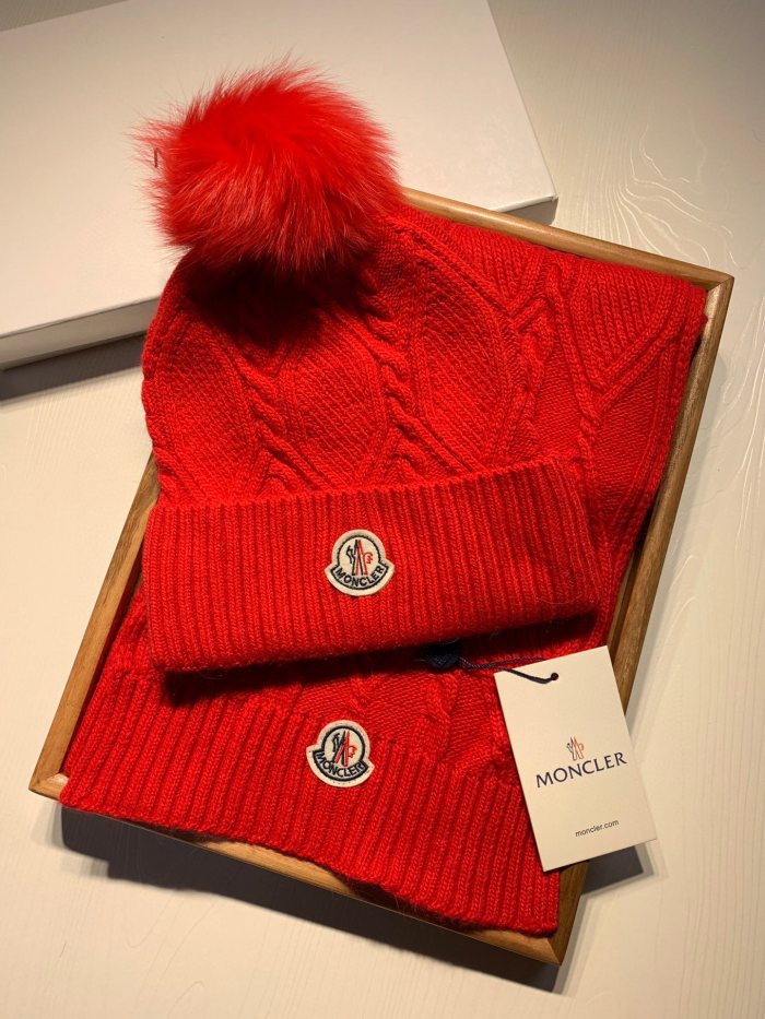 Hat & Scarf Moncler 2