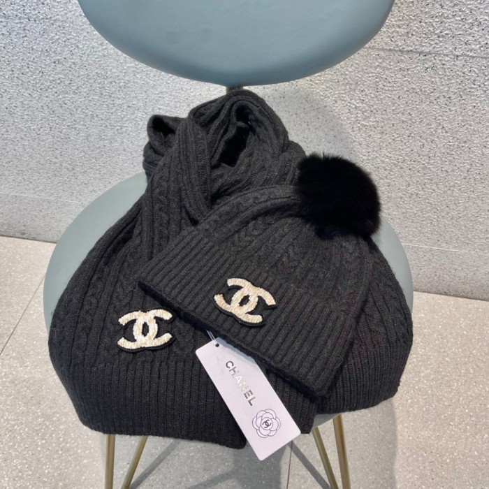 Hat & Scarf Chanel 5