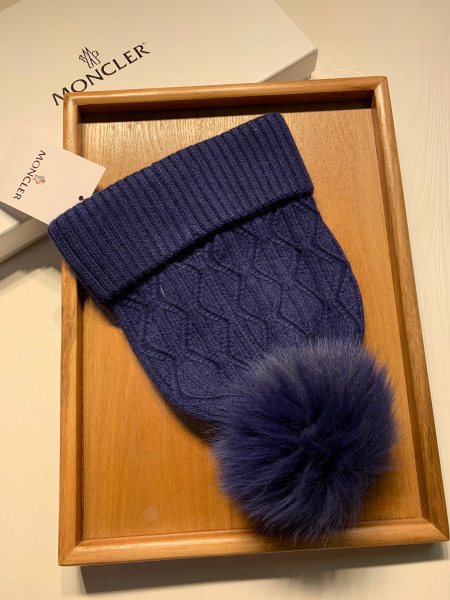 Hat Moncler 4