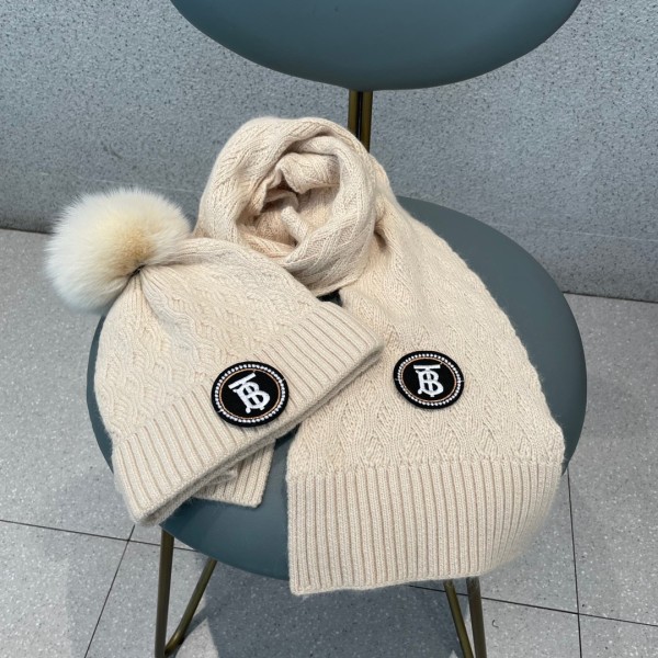 Hat & Scarf Burberry 2