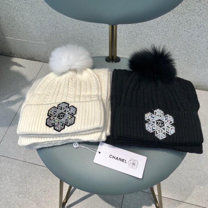 Hat & Scarf Chanel 3