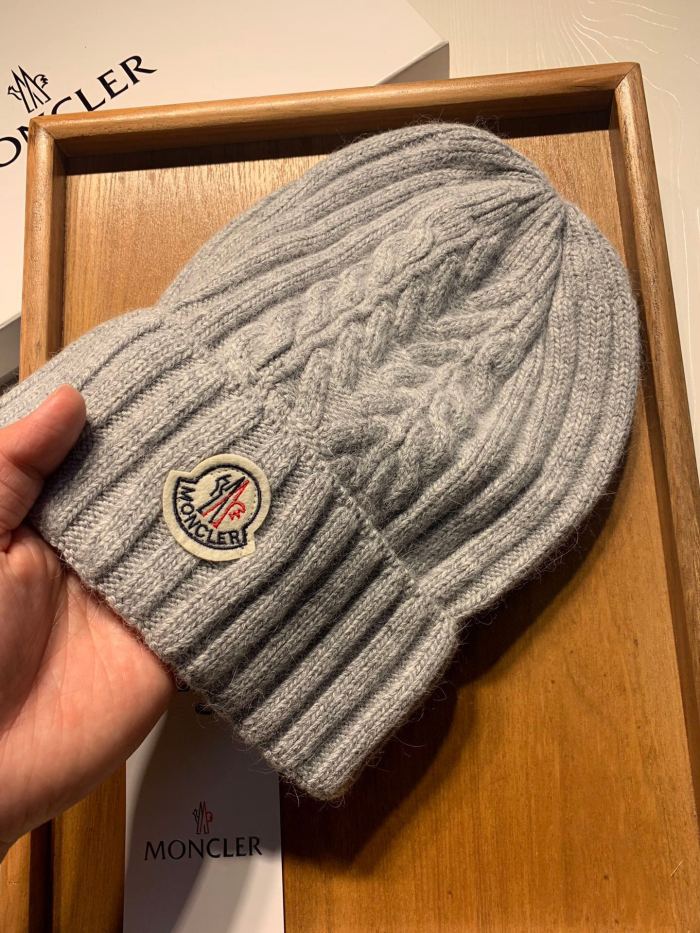 Hat Moncler 3