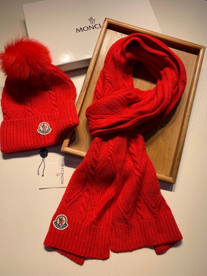 Hat & Scarf Moncler 2