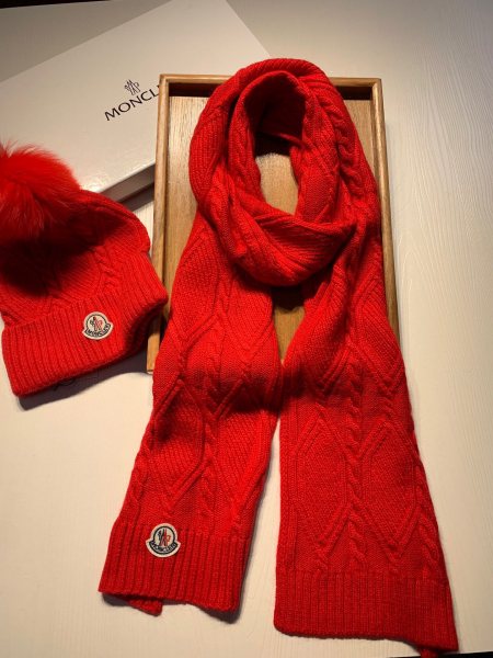 Hat & Scarf Moncler 2