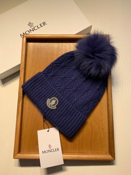 Hat Moncler 4