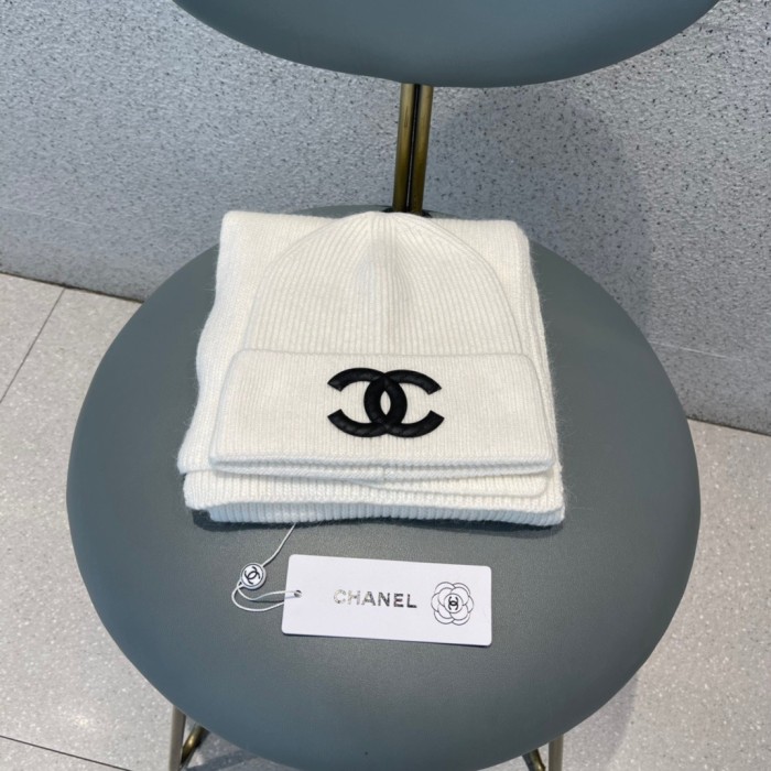 Hat & Scarf Chanel 4