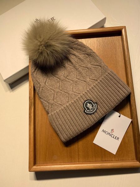 Hat Moncler 4