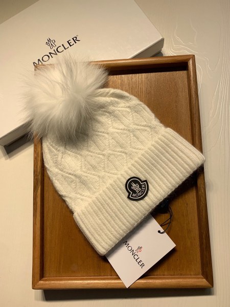 Hat Moncler 4