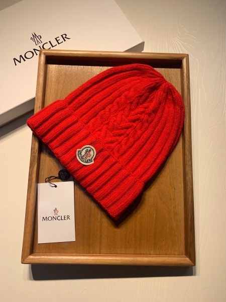 Hat Moncler 3