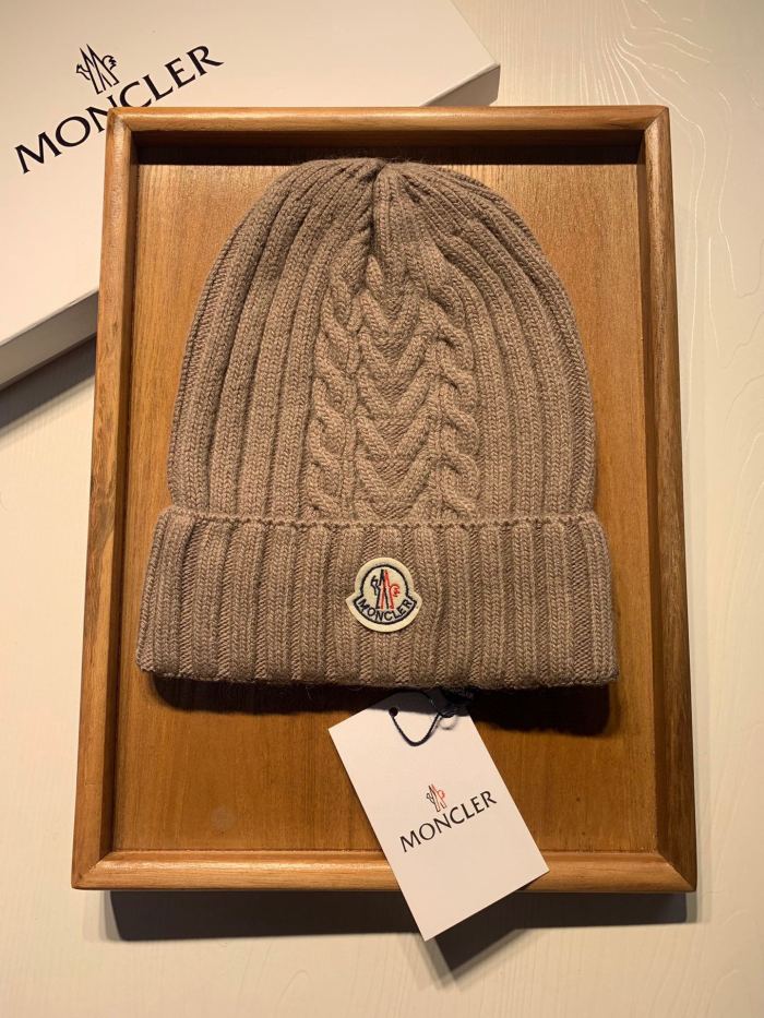 Hat Moncler 3