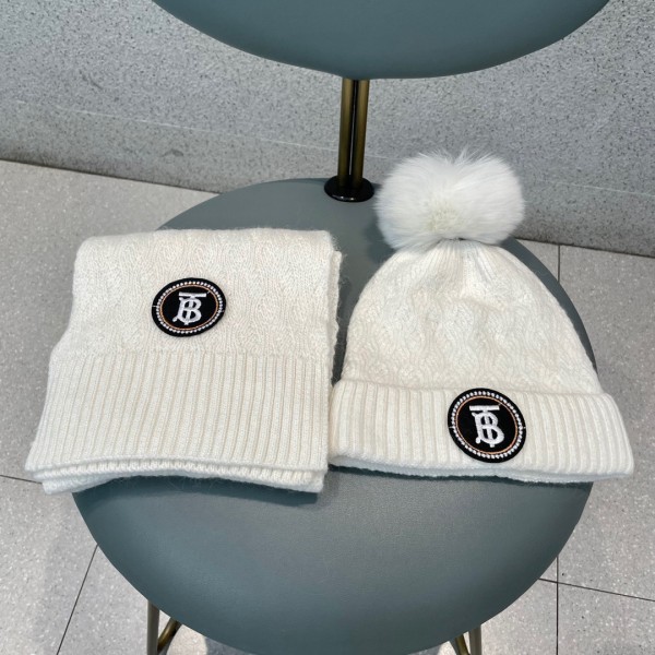 Hat & Scarf Burberry 2