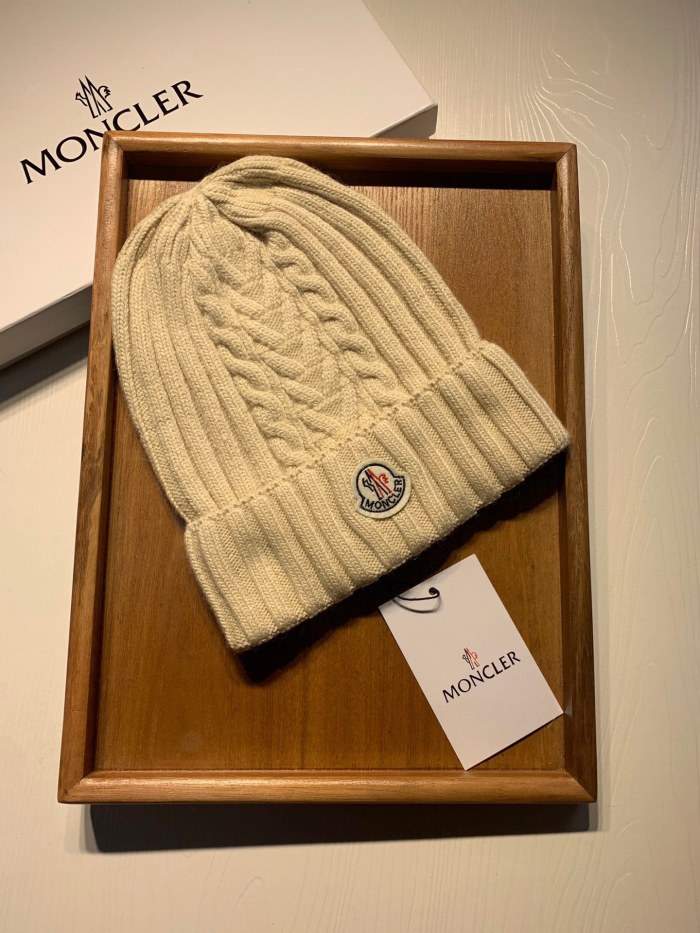 Hat Moncler 3