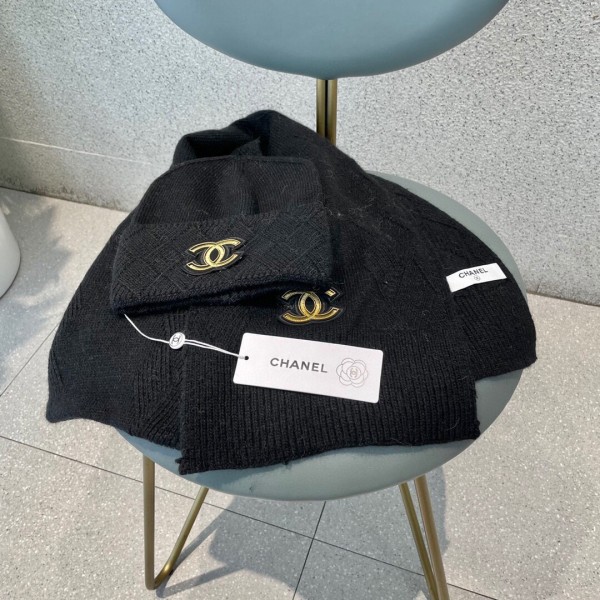 Hat & Scarf Chanel 2