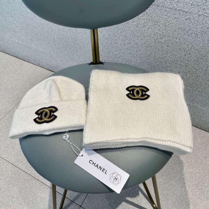 Hat & Scarf Chanel 2