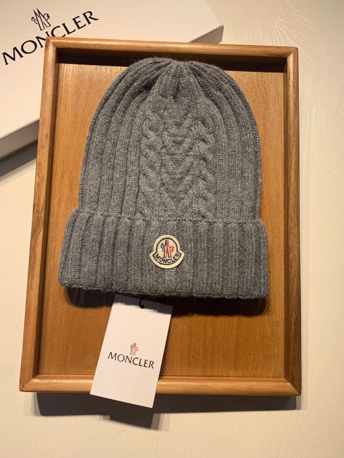Hat Moncler 3