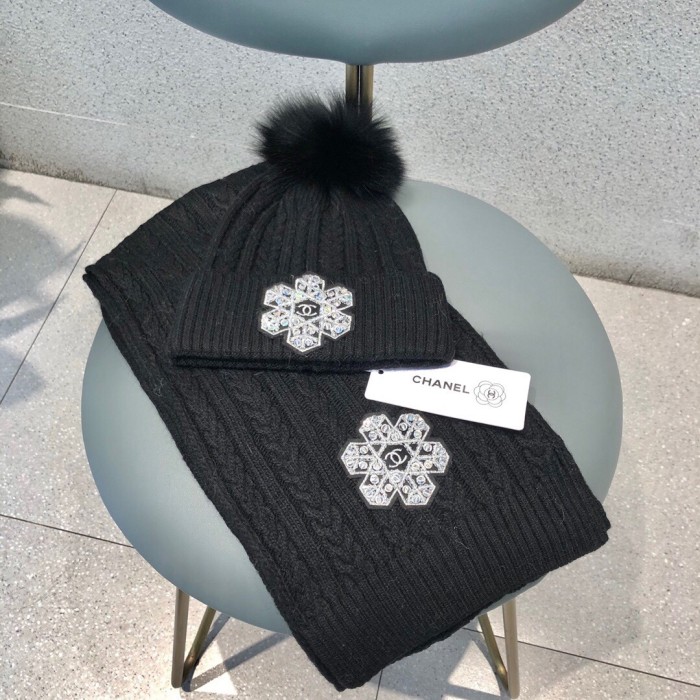 Hat & Scarf Chanel 3