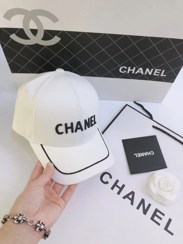 Hat Chanel 6