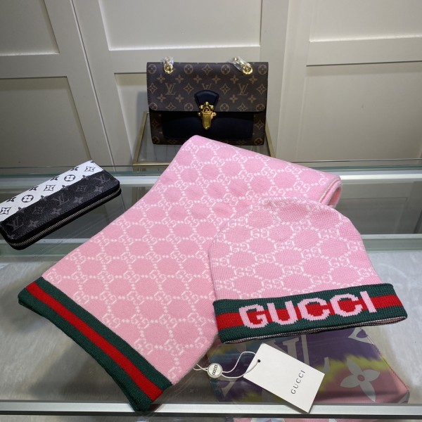 Hat & Scarf Gucci 1